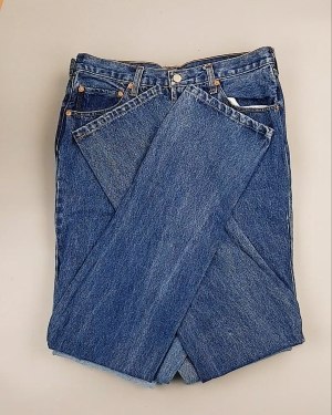 Фотография  595 - Джинсы LEVIS муж #7,6 кг, ЛОТ №7015 оптом в Челябинске и Челябинской области