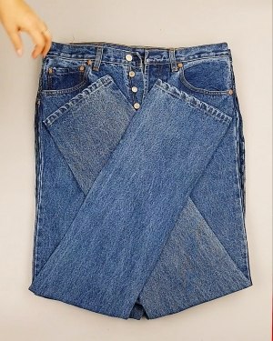 Фотография  990 - Джинсы LEVIS муж #7,6 кг, ЛОТ №7014 оптом в Челябинске и Челябинской области